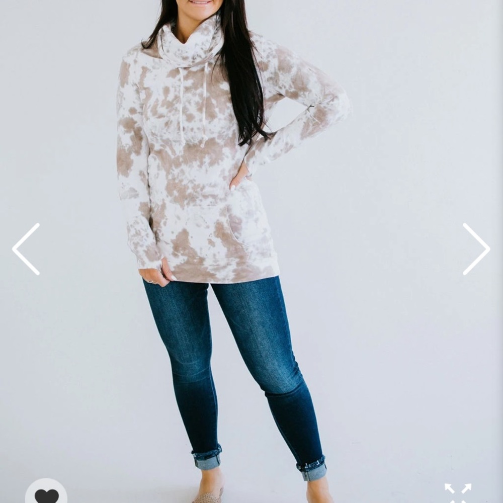 Printed Cowl Neck